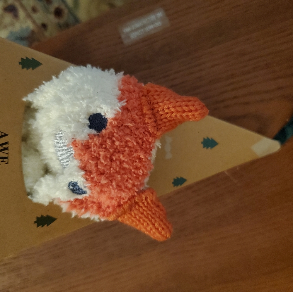 Fox socks in a box .Adorable unisex super soft.nev34 want to take off